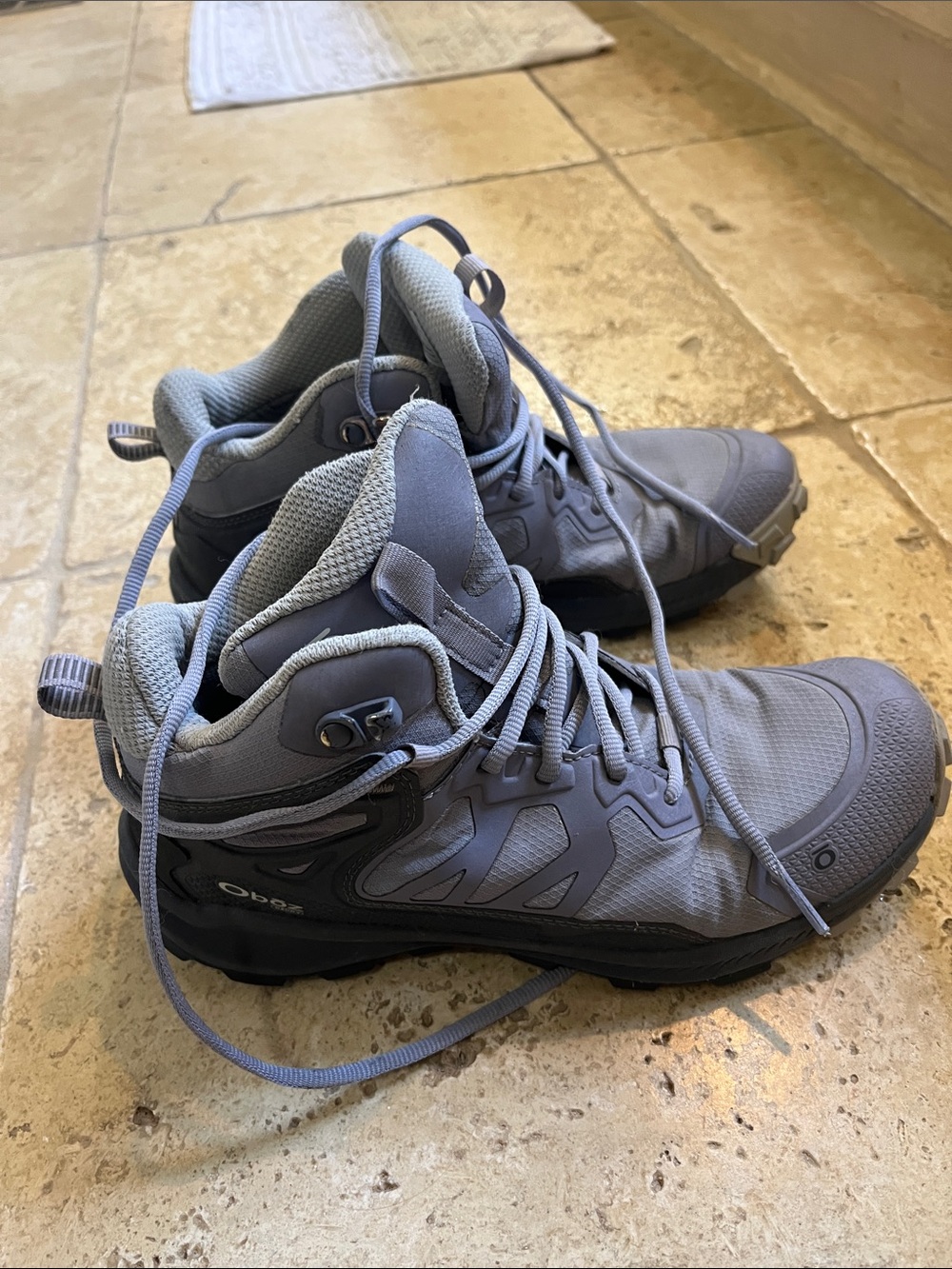Men’s Gray Lightweight Hiking Boots